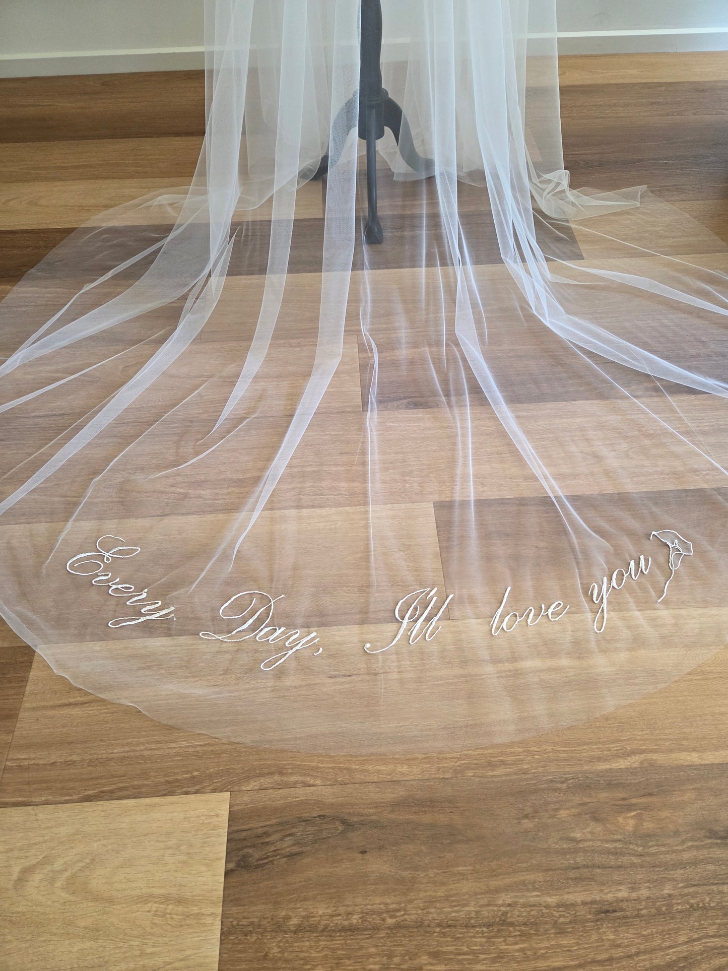 Personalised wedding veil, Custom Embroidery (initials, names, date, quotes) ADD ON
