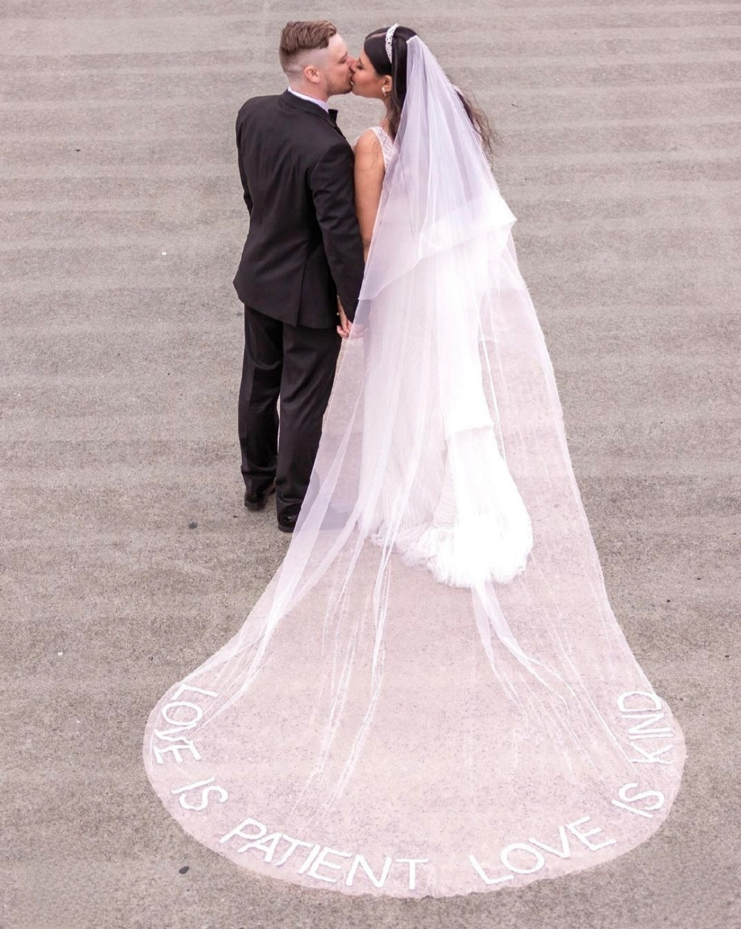 Personalised wedding veil, Custom Embroidery (initials, names, date, quotes) ADD ON