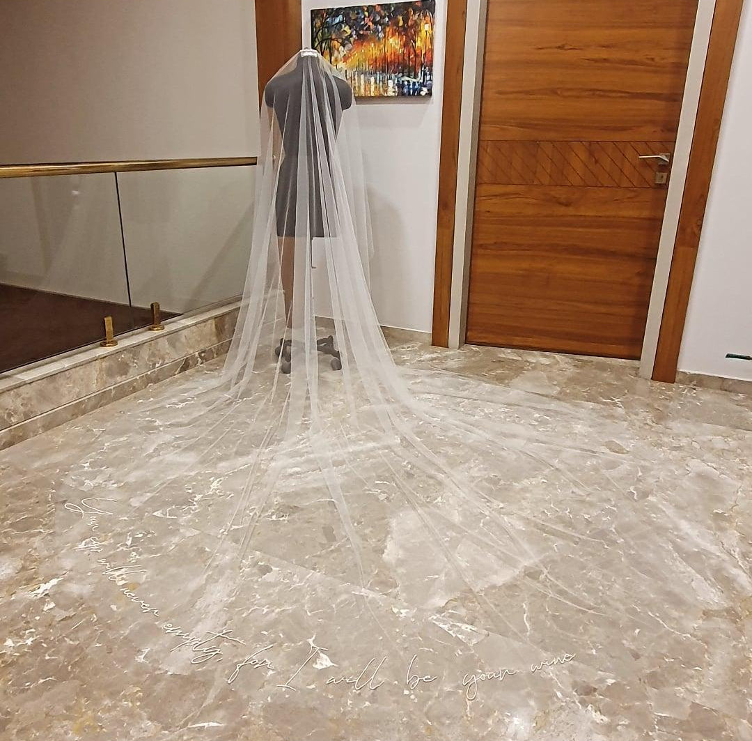 Personalised wedding veil, Custom Embroidery (initials, names, date, quotes) ADD ON